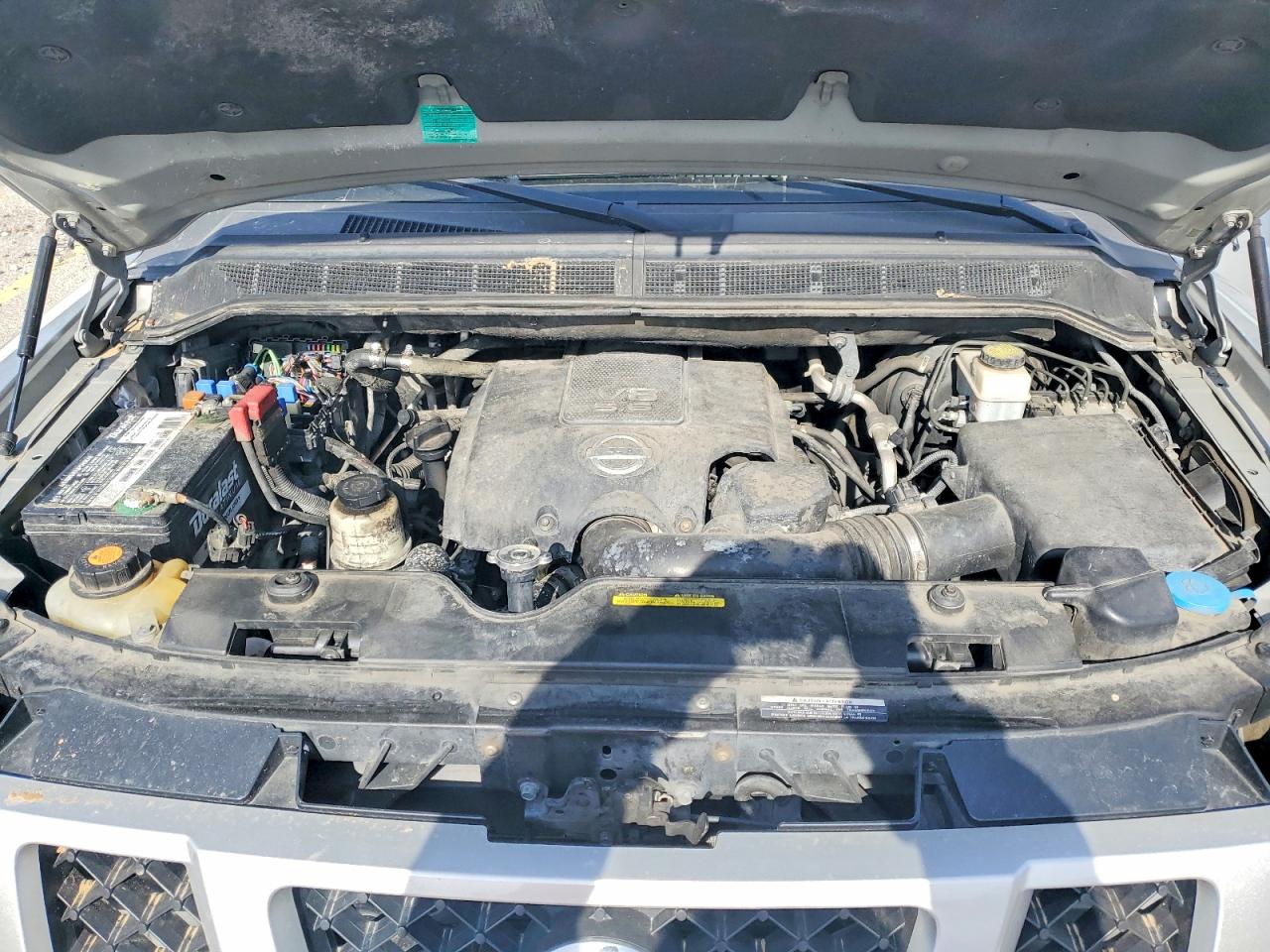 Nissan Armada Sv