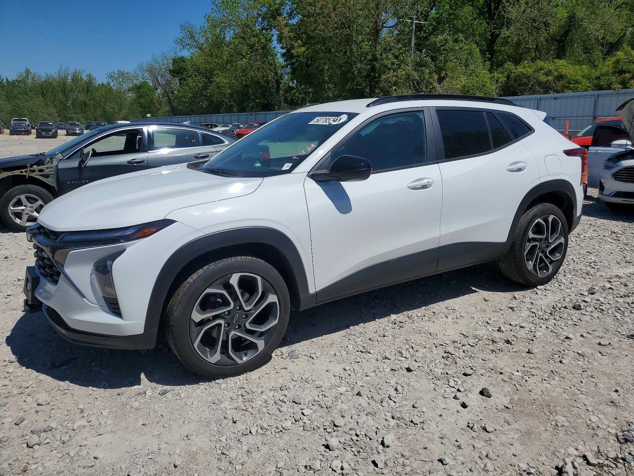 Salvage Chevrolet Trax Image