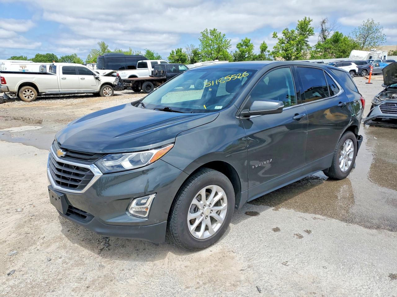 Salvage Chevrolet Equinox Image
