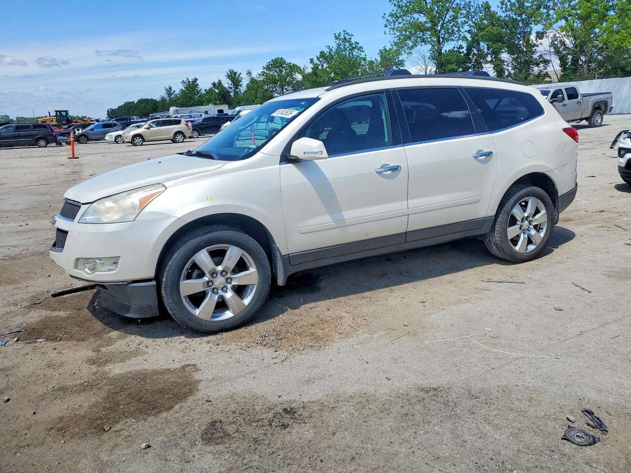 Salvage Chevrolet Traverse Image