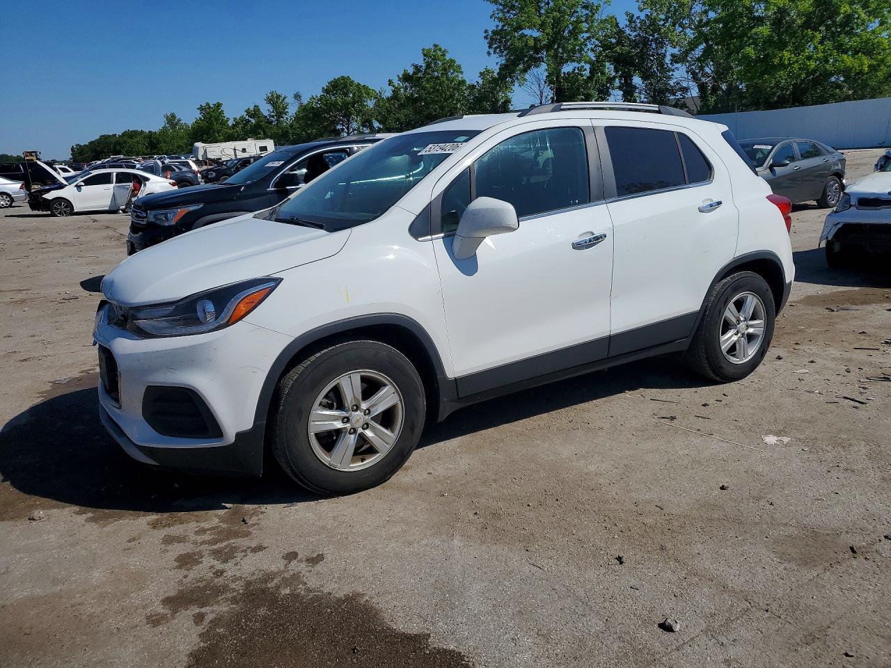 Salvage Chevrolet Trax Image