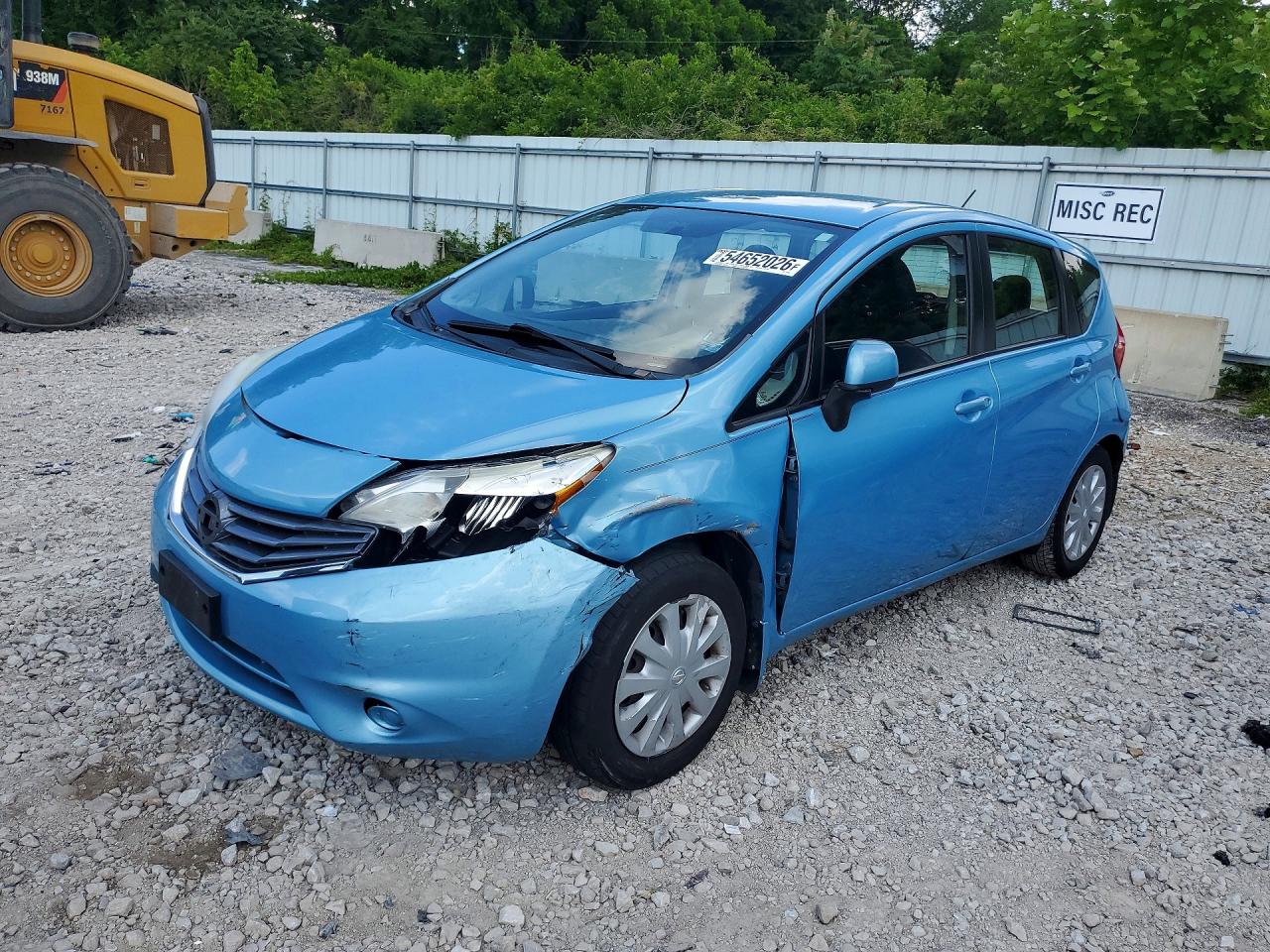 Salvage Nissan Versa Image