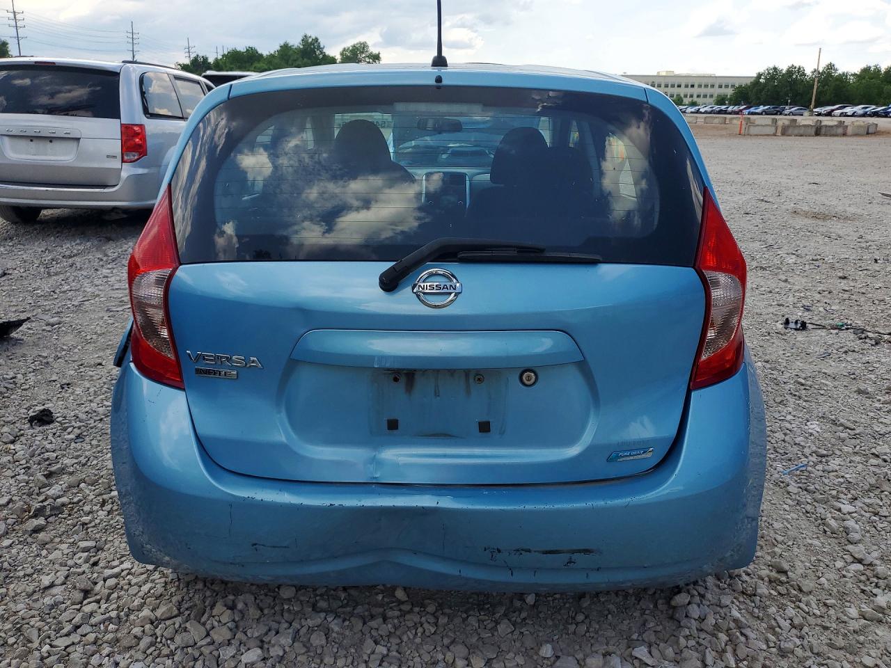 Nissan Versa S Plus