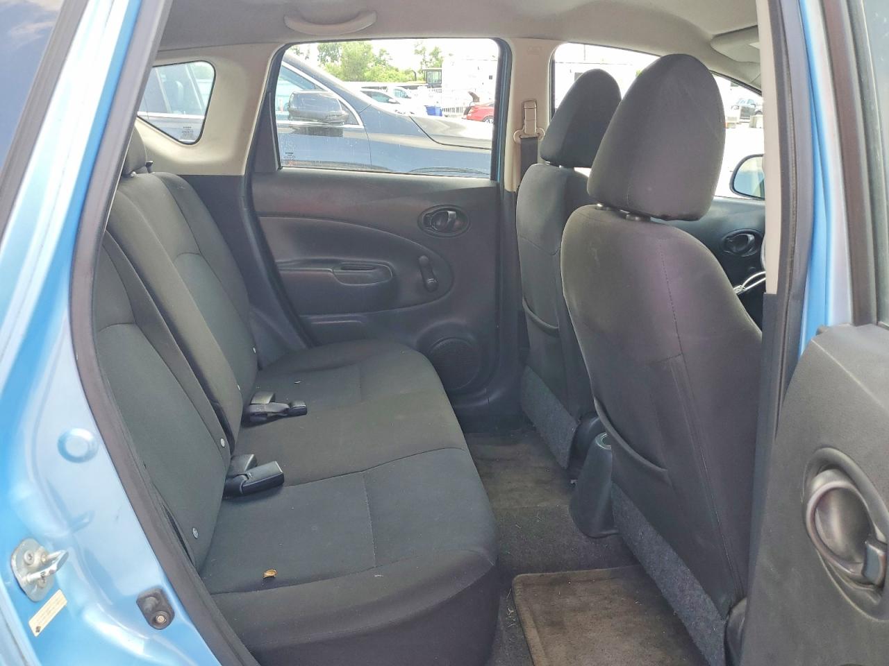 Nissan Versa S Plus