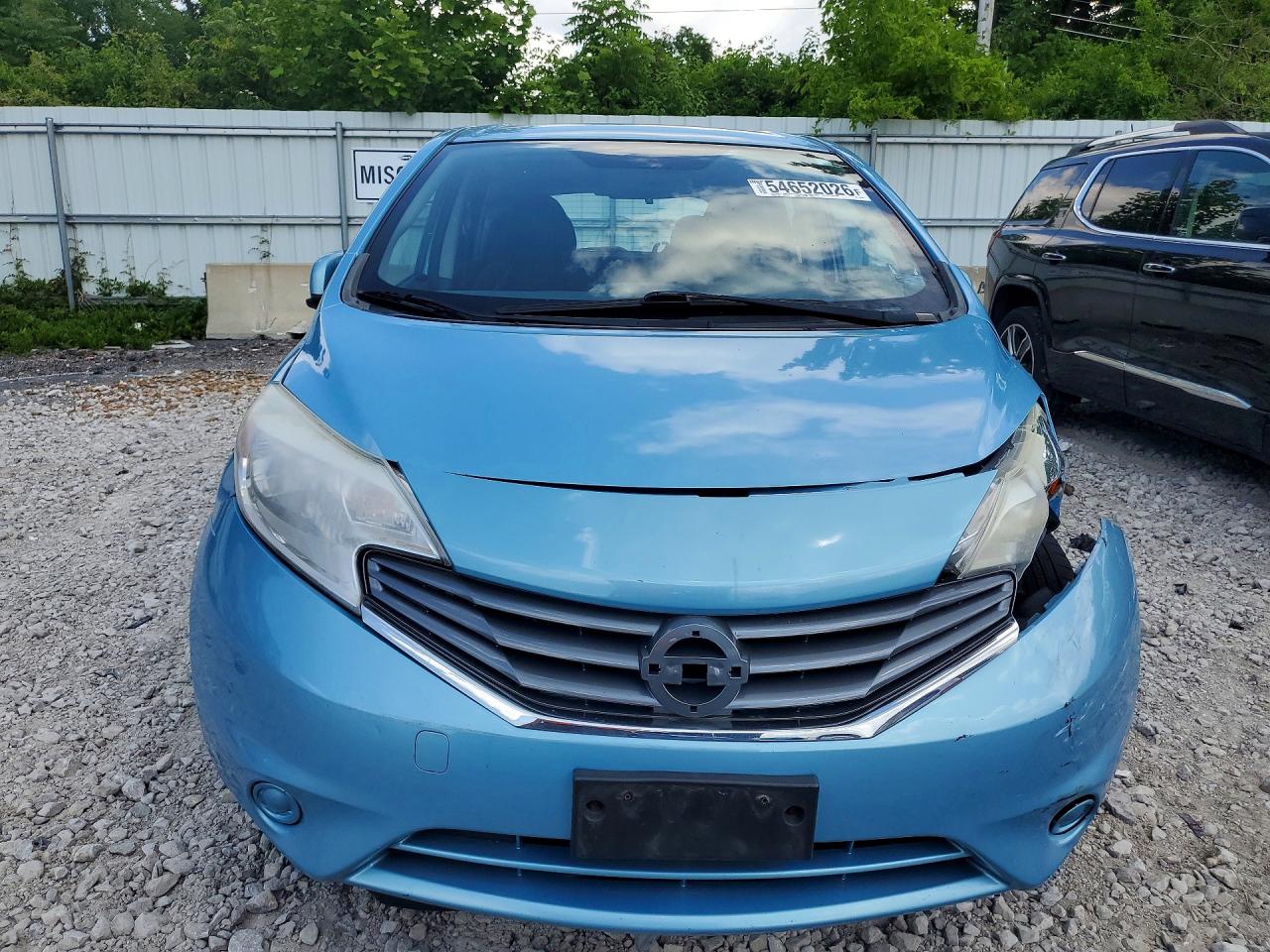 Nissan Versa S Plus