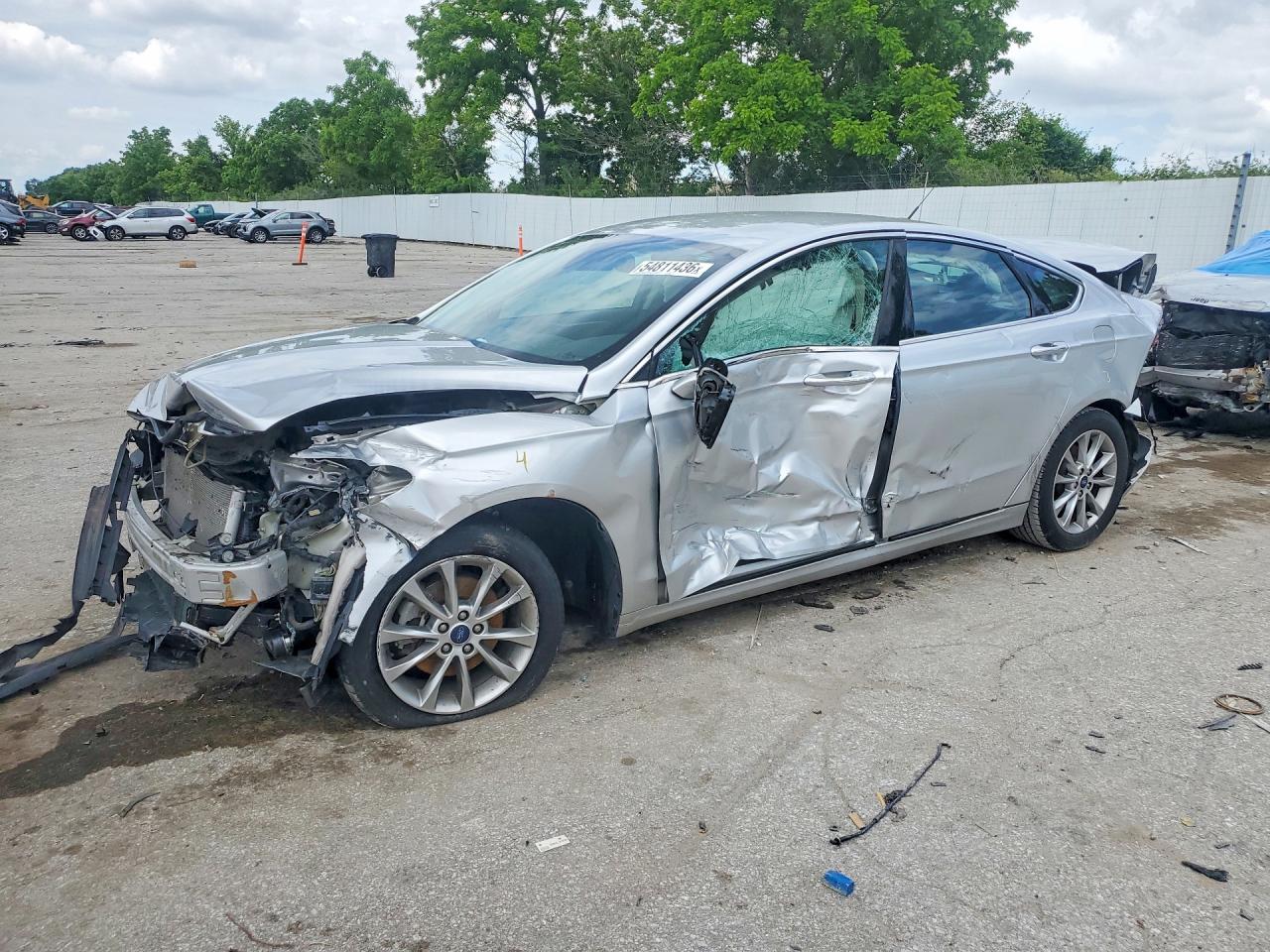 Salvage Ford Fusion Image