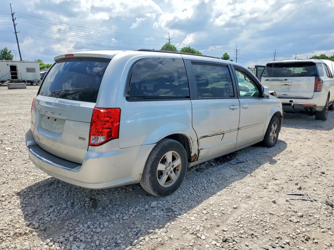 Dodge Caravan Sxt
