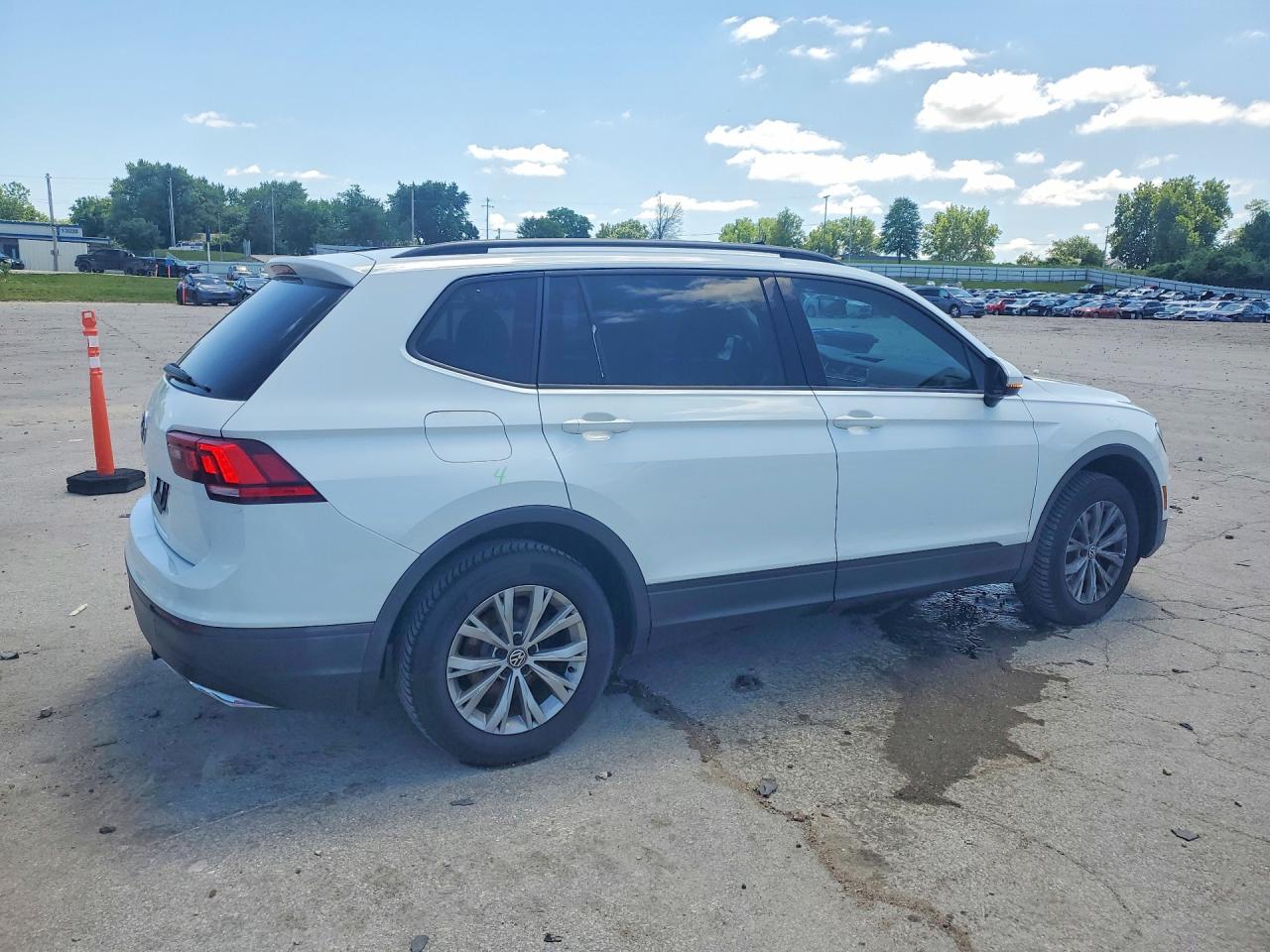 Volkswagen Tiguan S