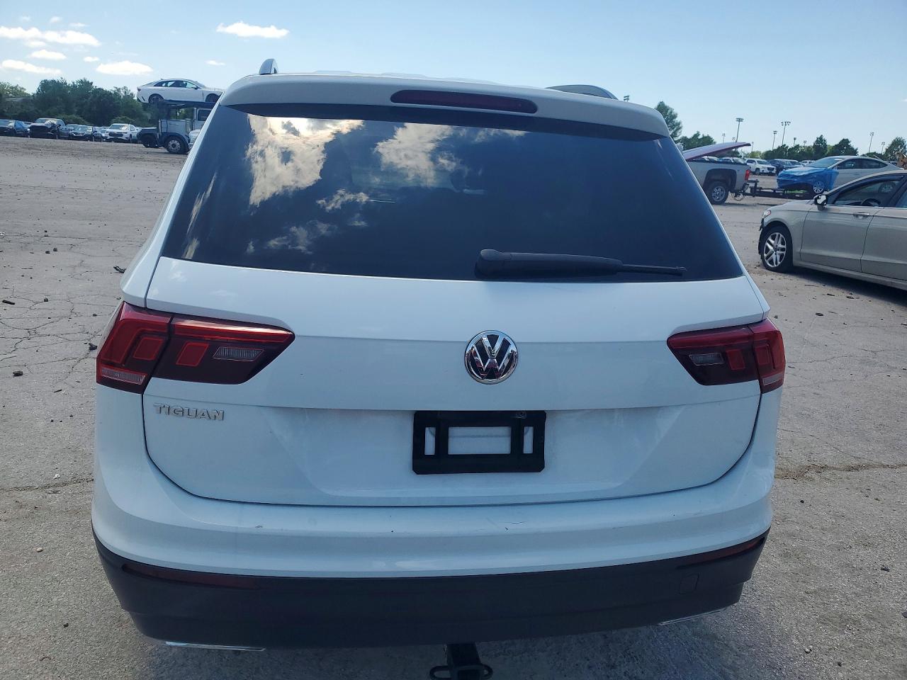 Volkswagen Tiguan S