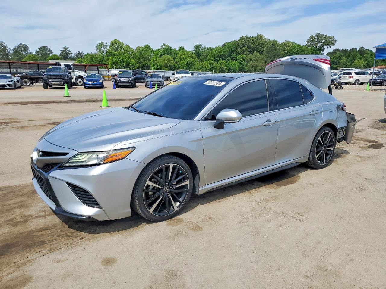Salvage Toyota Camry Image