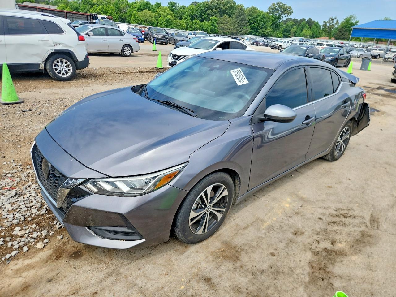 Salvage Nissan Sentra Image