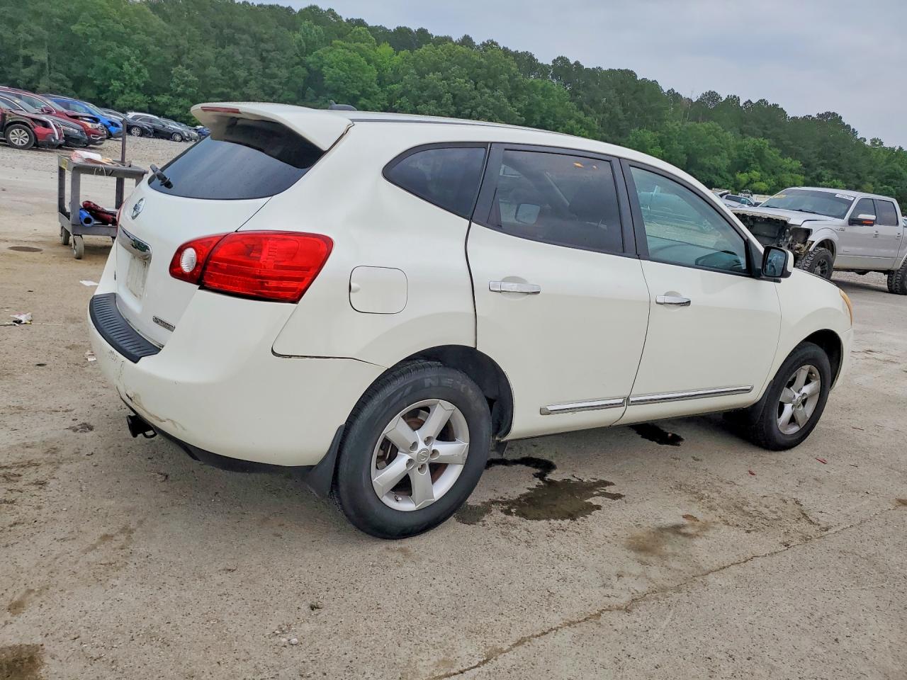 Nissan Rogue S