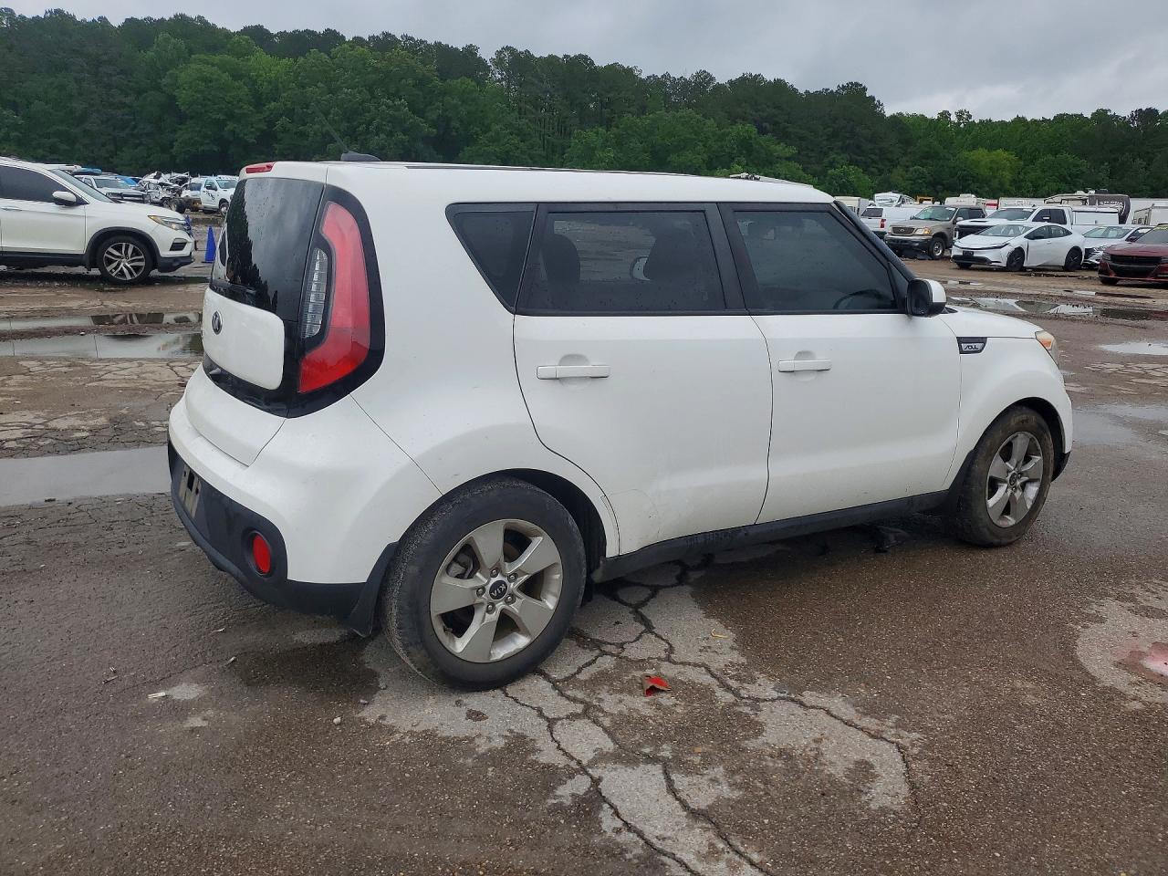Kia Soul Base