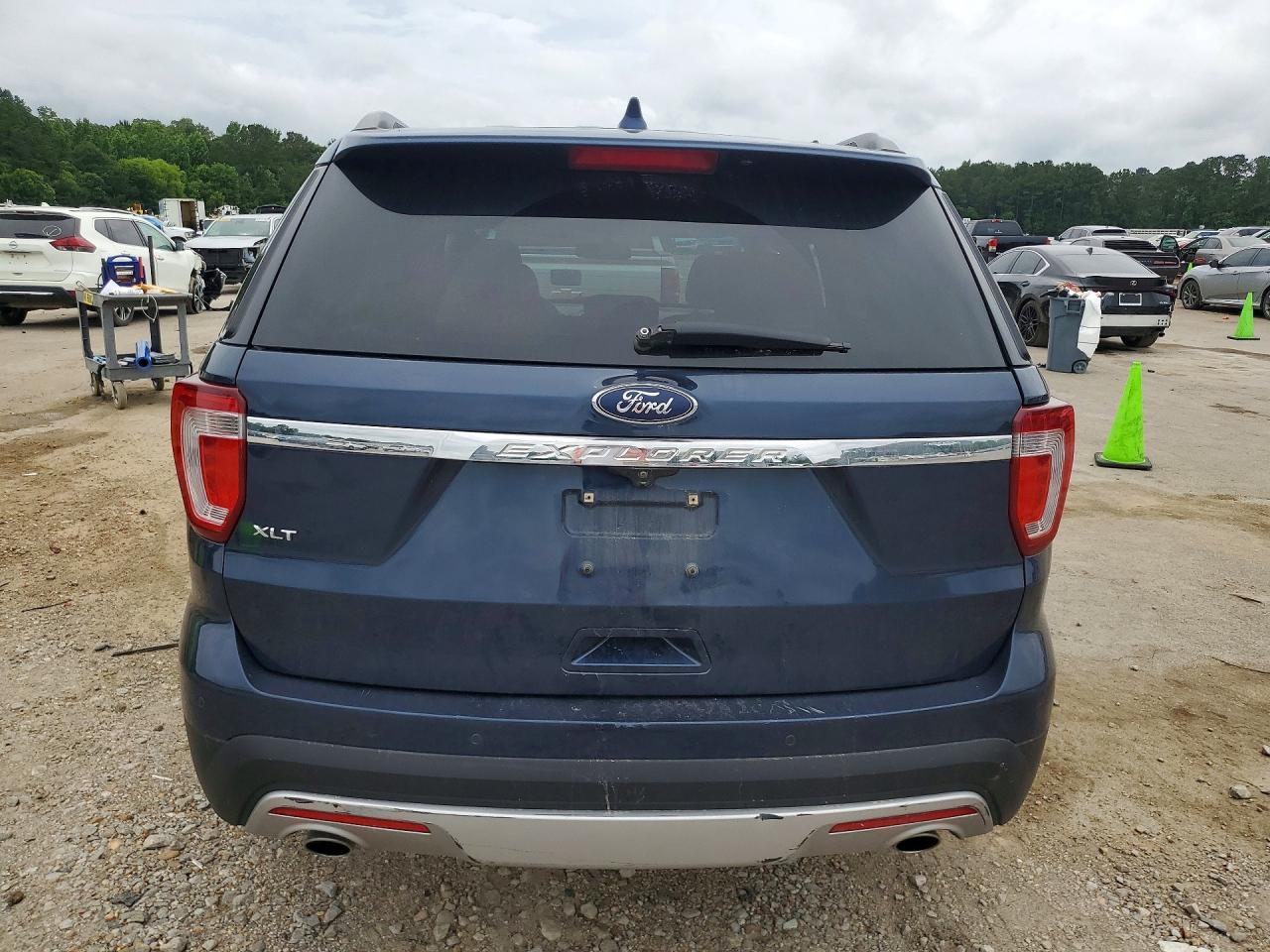 Ford Explorer Xlt