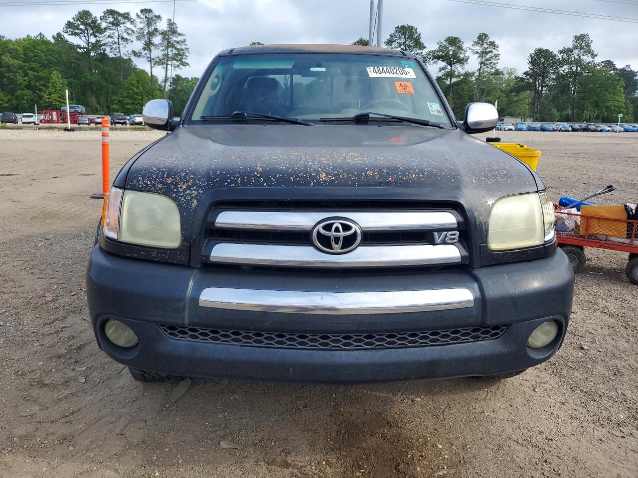 Toyota Tundra Sr5