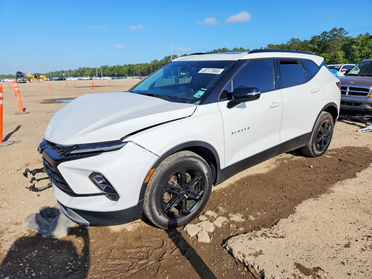 Salvage Chevrolet Blazer Image