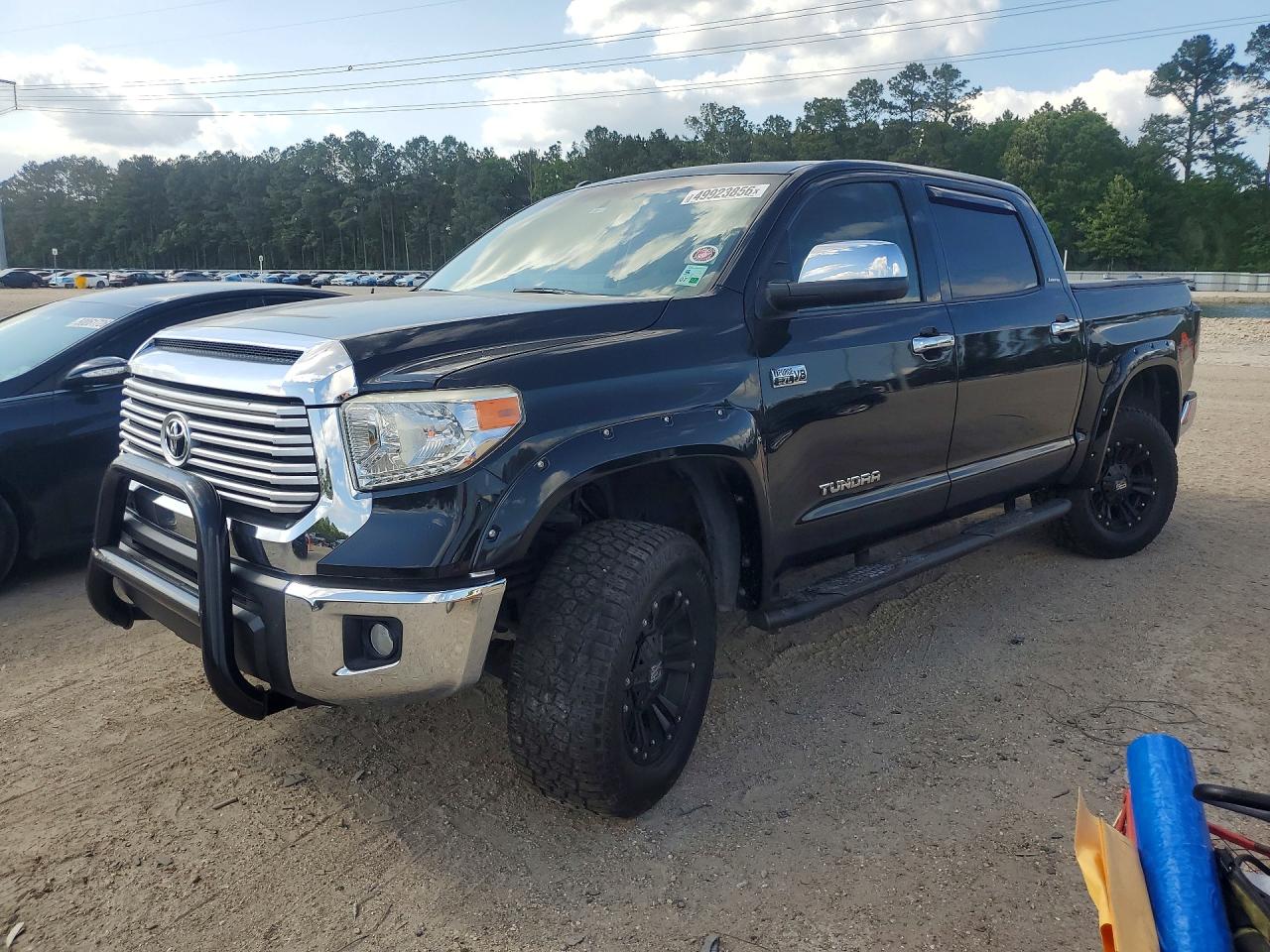 Salvage Toyota Tundra Image