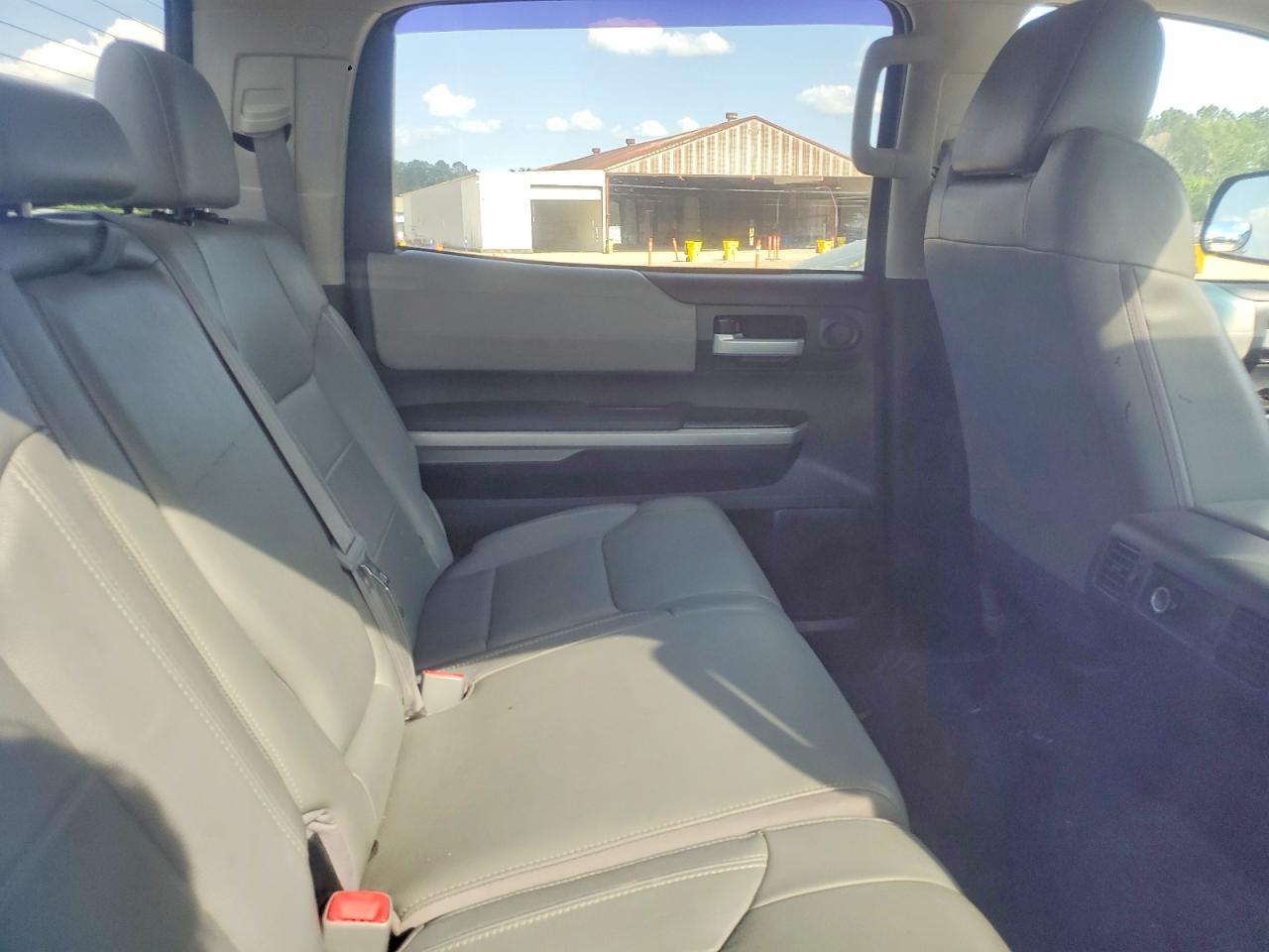 Toyota Tundra Crewmax Limited