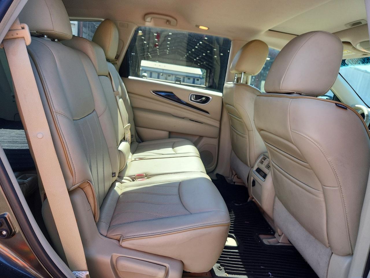 INFINITI Qx Base