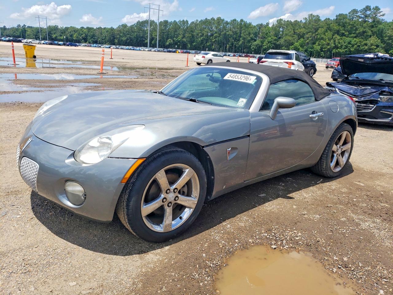Salvage Pontiac Solstice Image