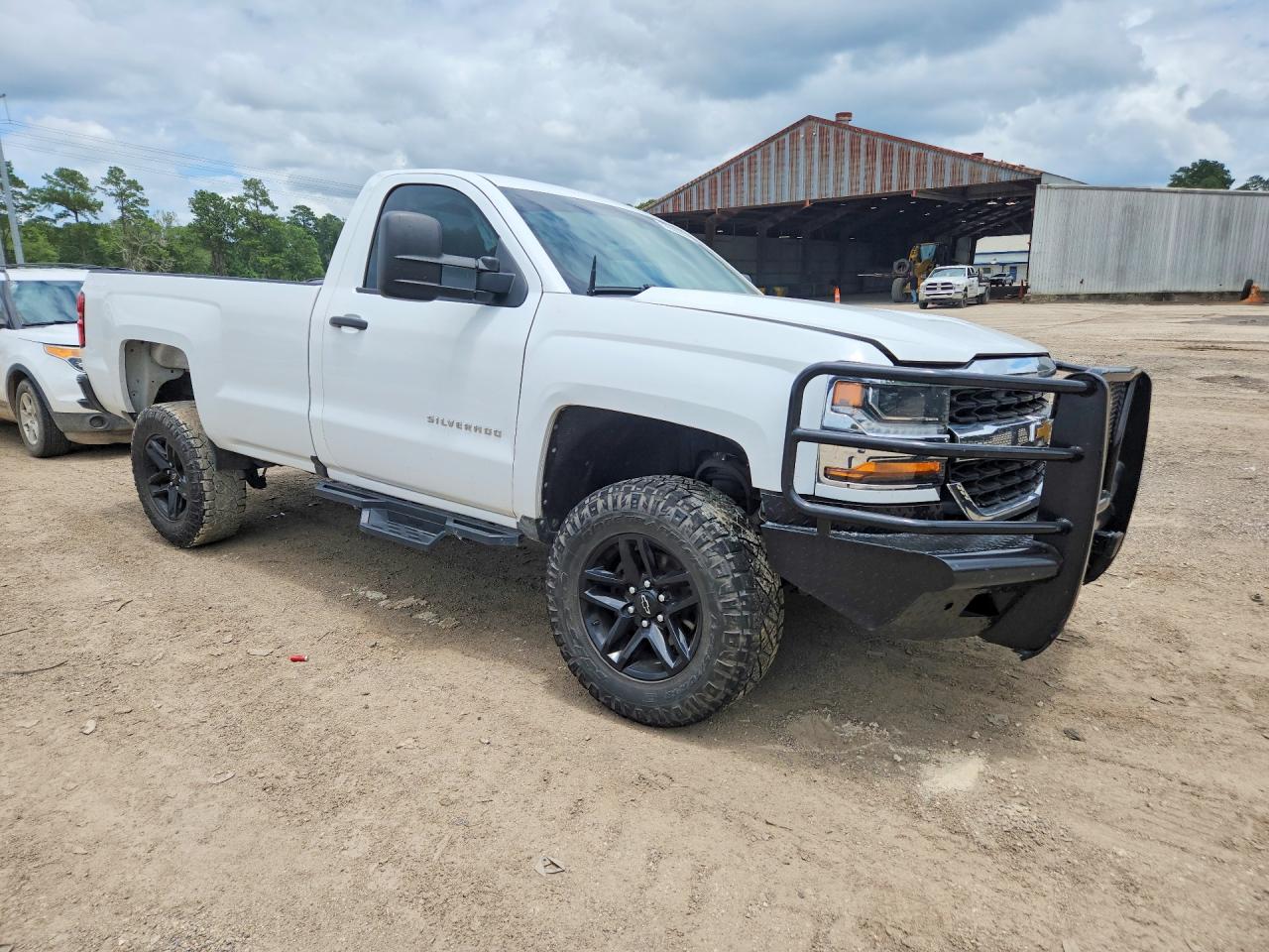 Chevrolet Silverado C1500