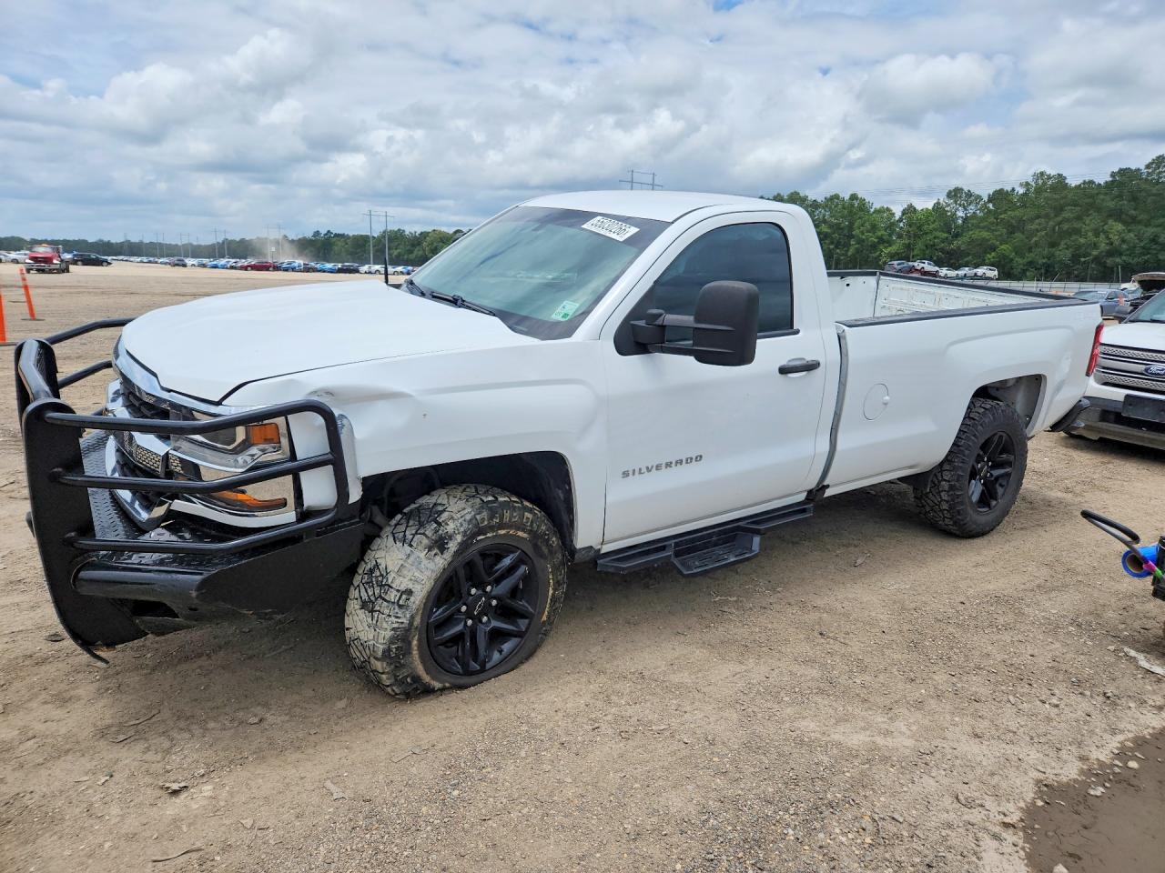Salvage Chevrolet Silverado Image