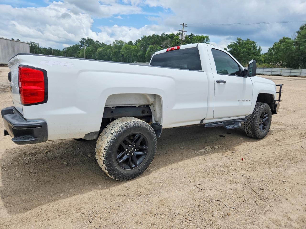 Chevrolet Silverado C1500