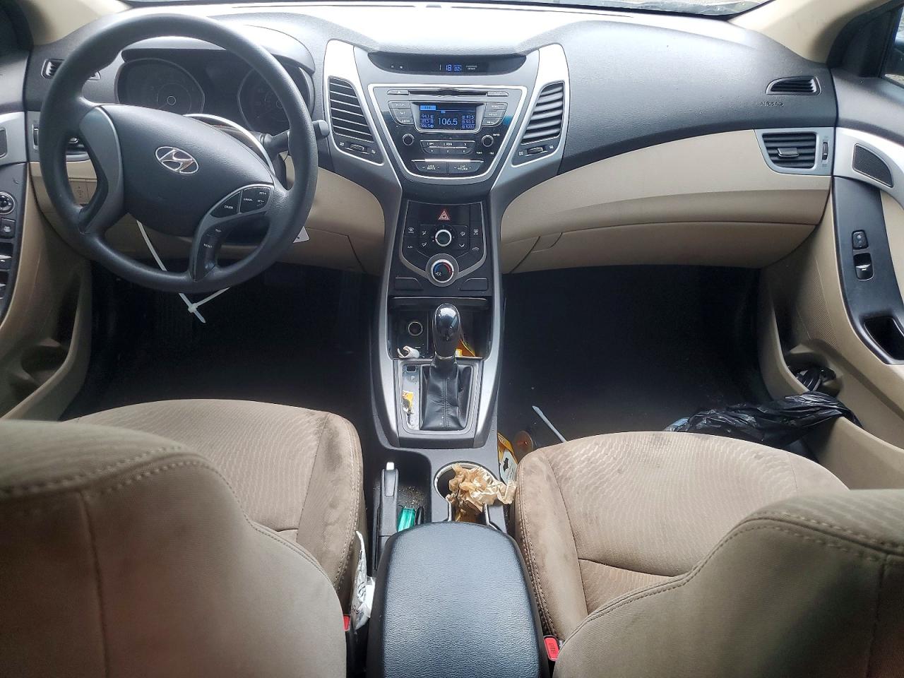 Hyundai ELANTRA Se