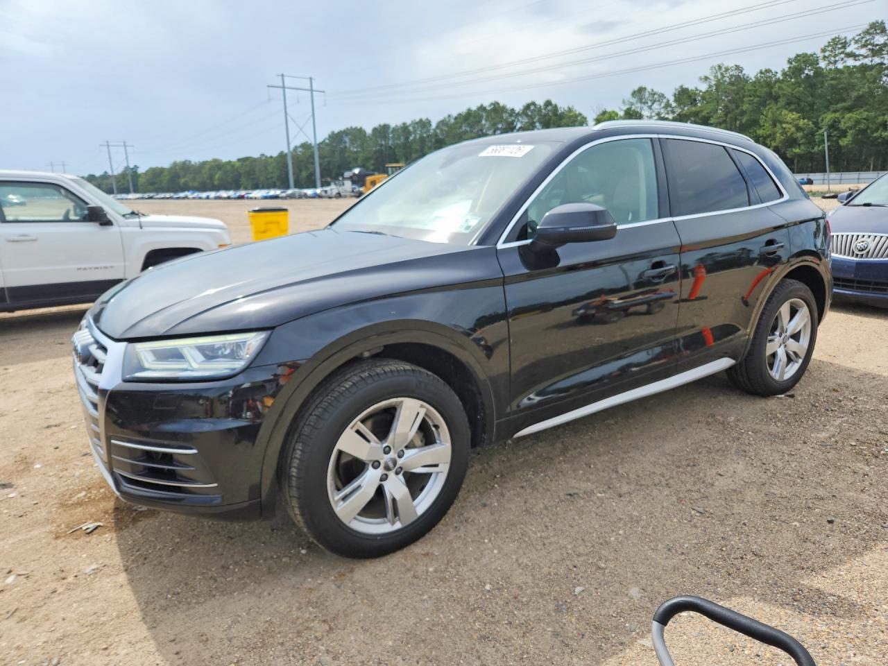 Salvage Audi Q5 Image