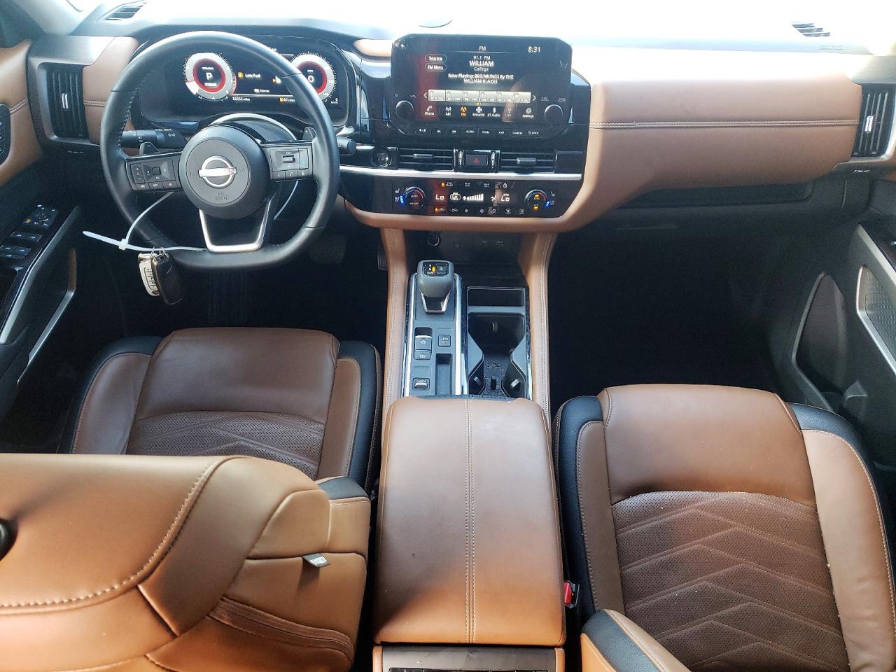 Nissan Pathfinder Platinum