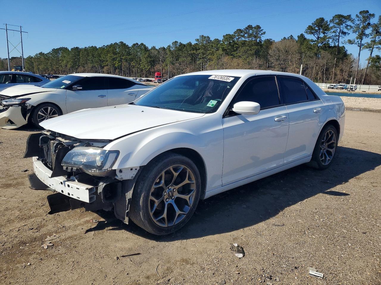 Salvage Chrysler 300 Image
