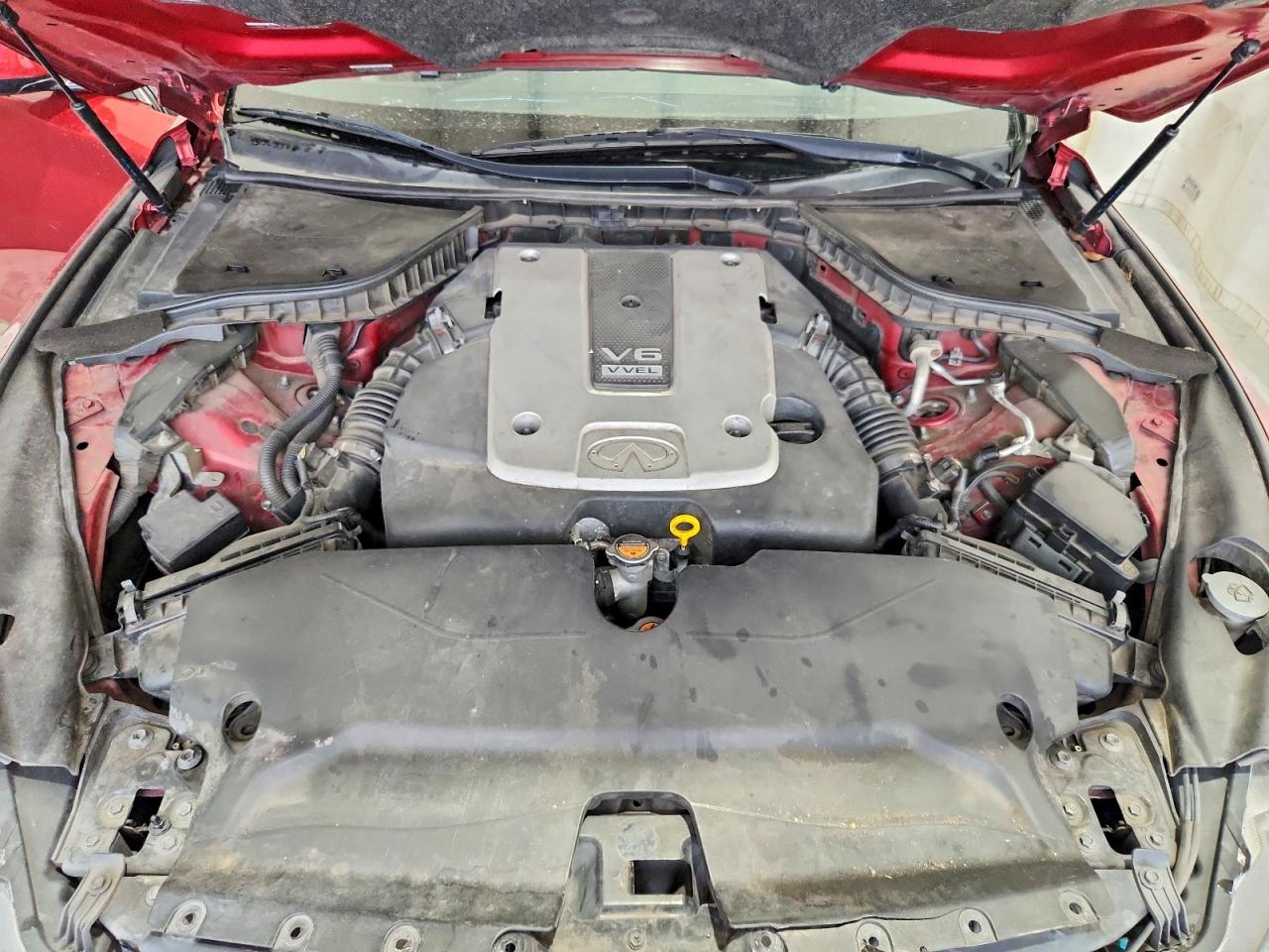 INFINITI Q50 Premium