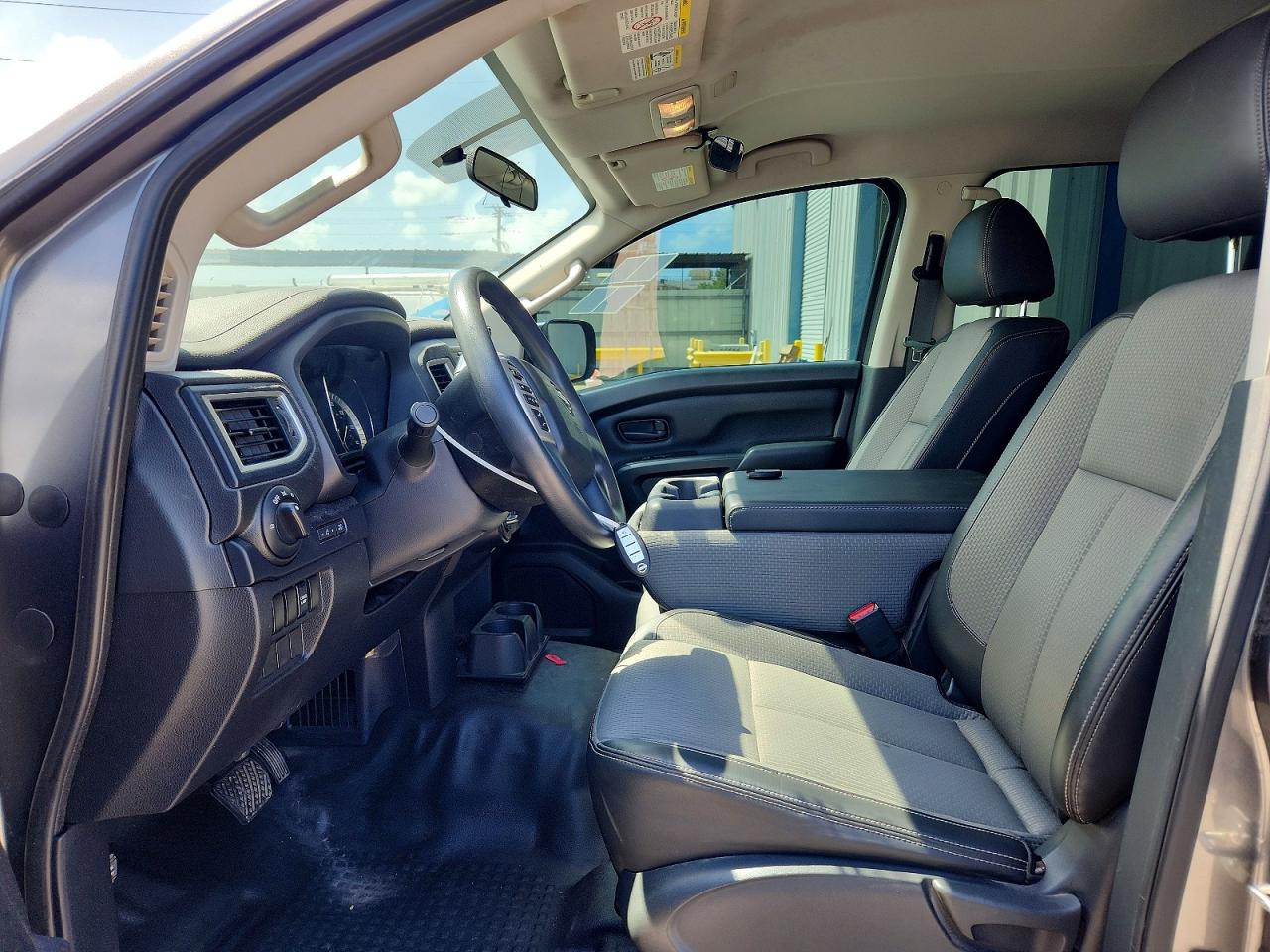 Nissan Titan S