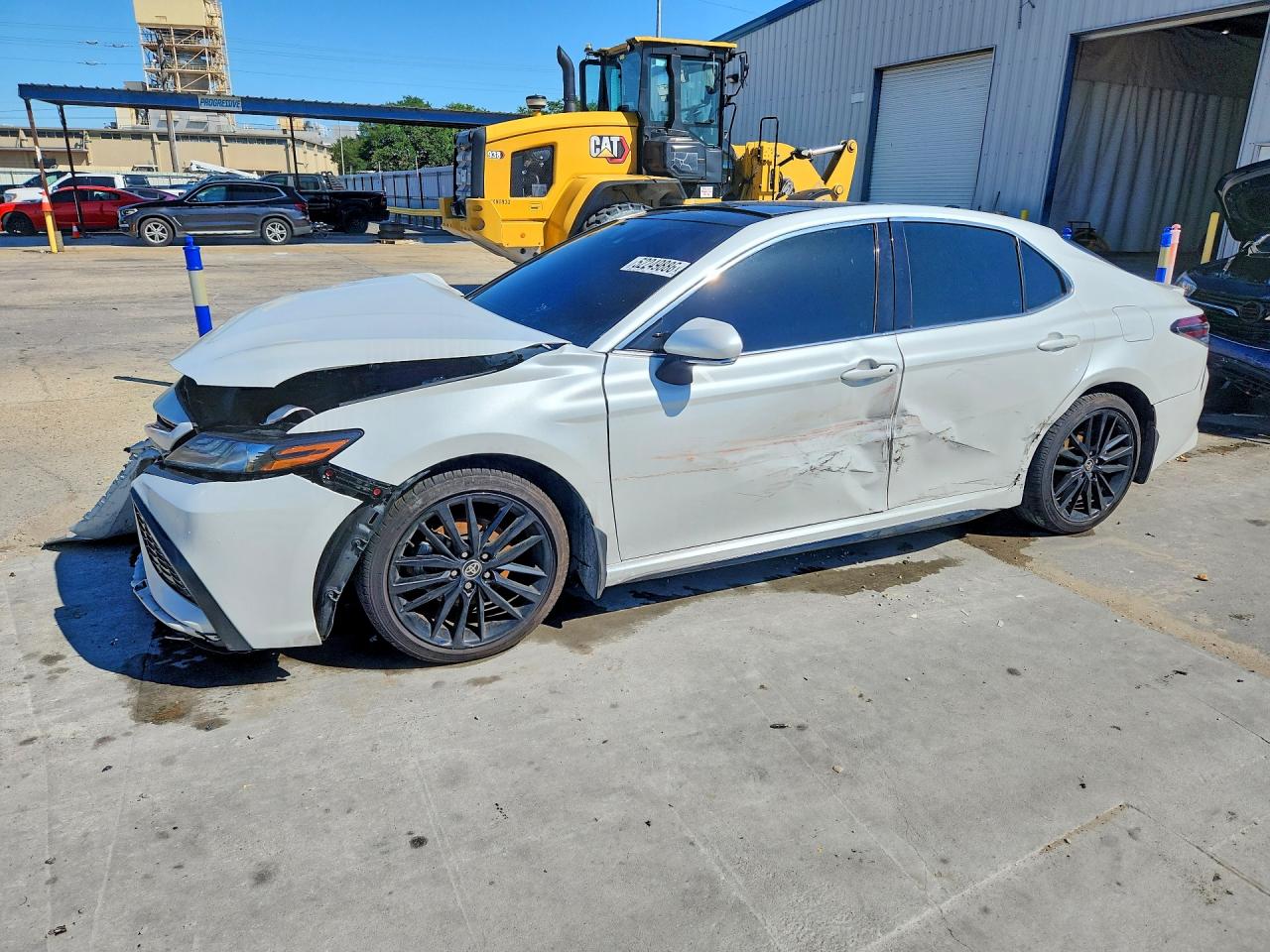 Salvage Toyota Camry Image
