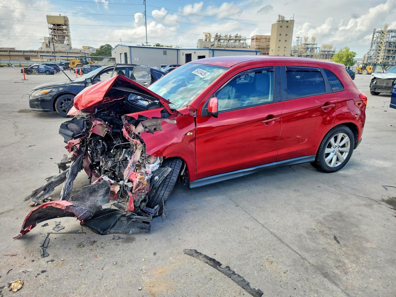Salvage Mitsubishi Outlander Image