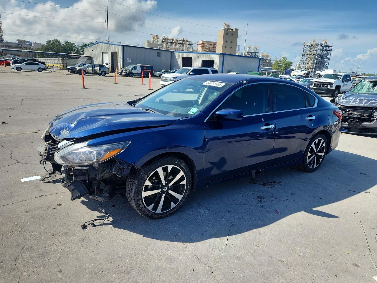 Salvage Nissan Altima Image