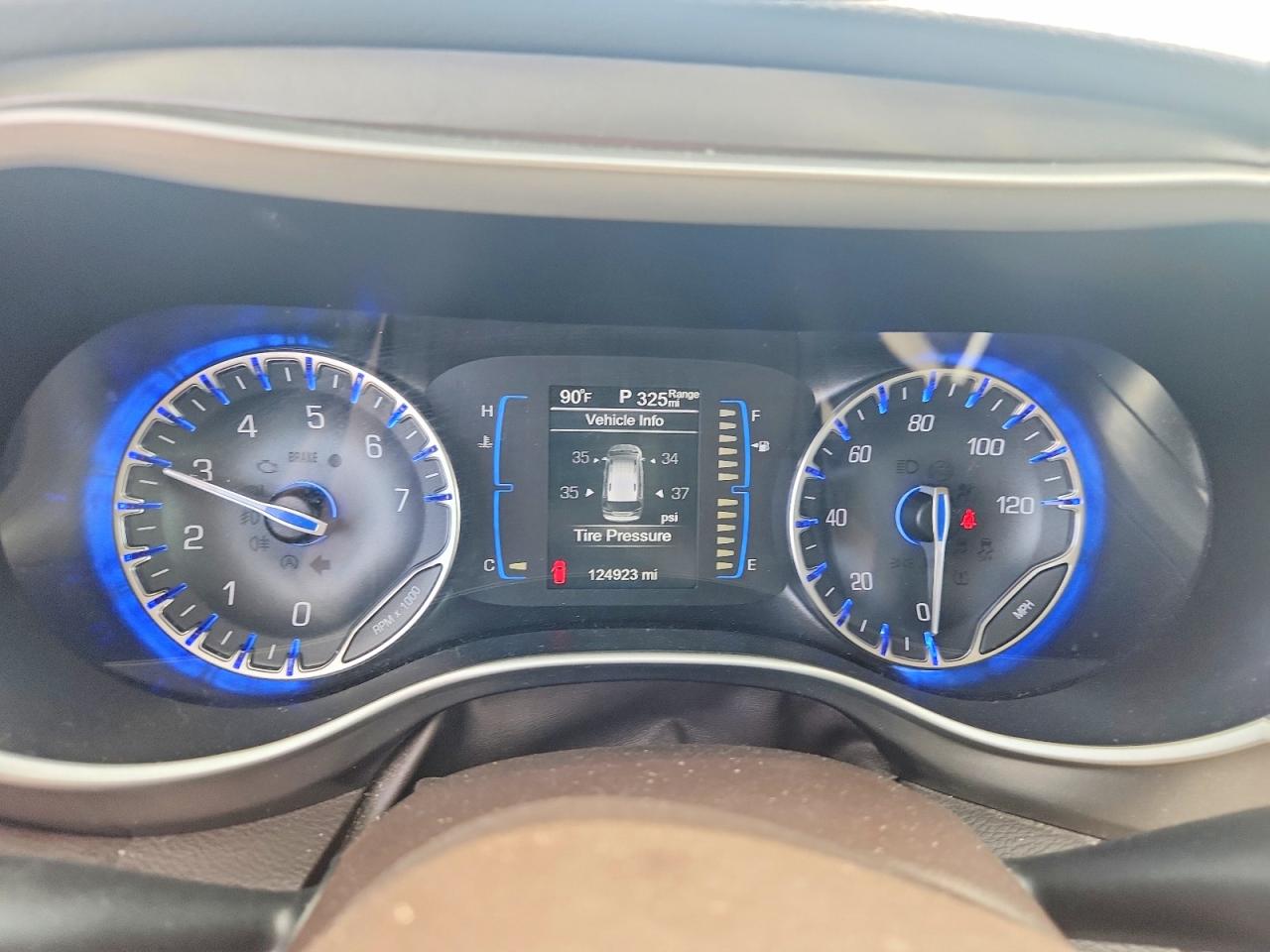 Chrysler Pacifica Touring