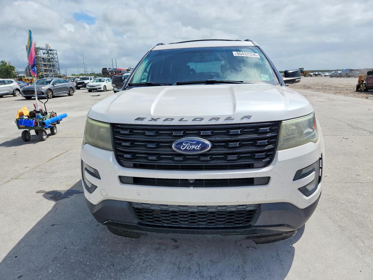 Ford Explorer Sport