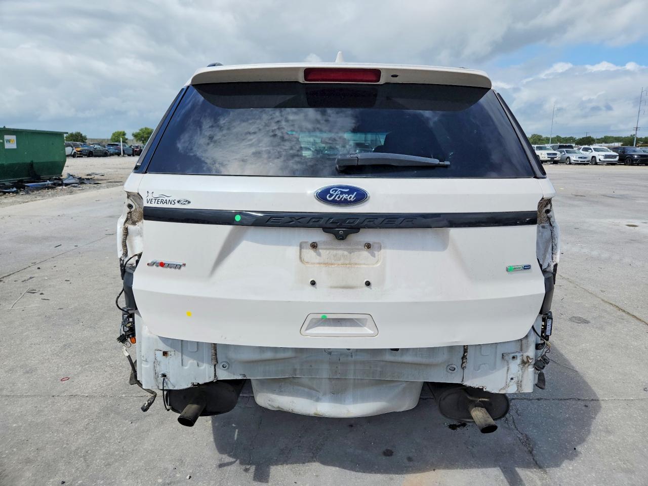 Ford Explorer Sport