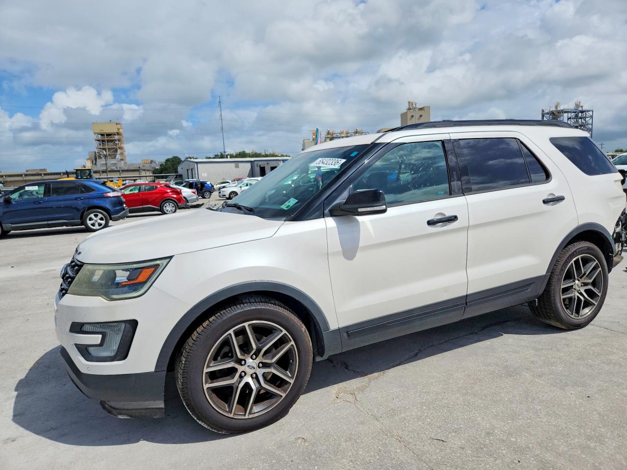 Salvage Ford Explorer Image