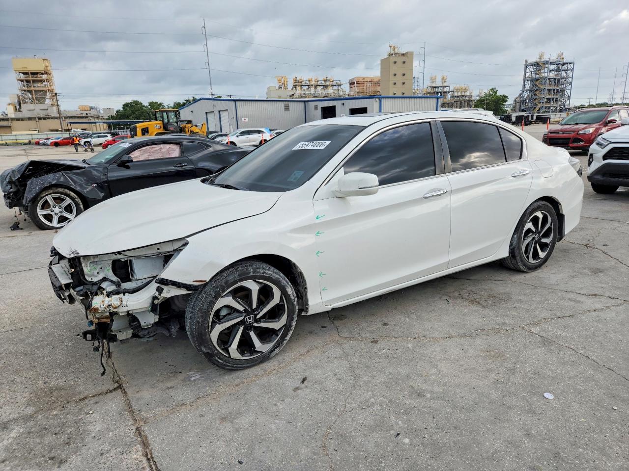 Salvage Honda Accord Image