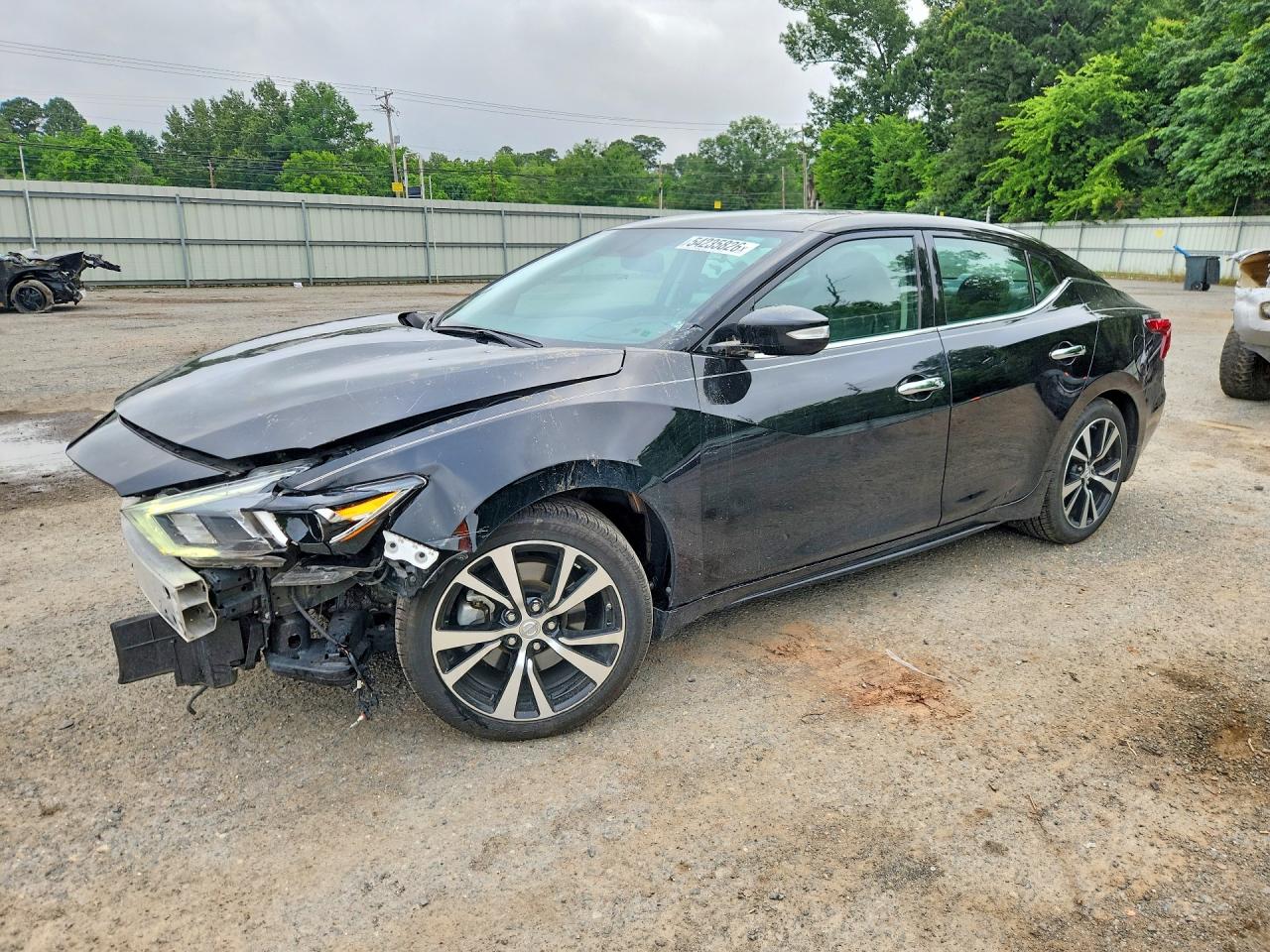 Salvage Nissan Maxima Image