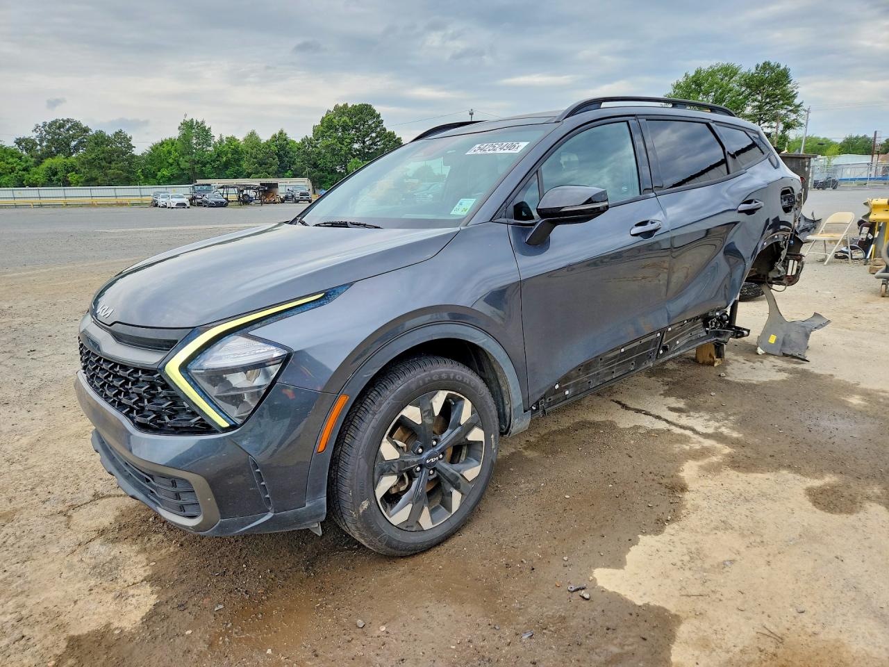 Salvage Kia Sportage Image