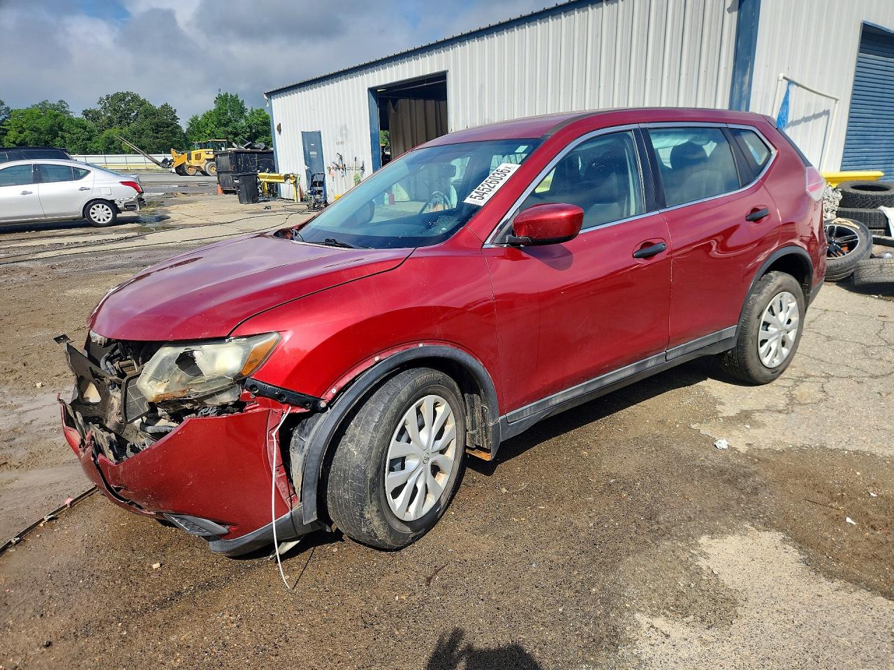 Salvage Nissan Rogue Image