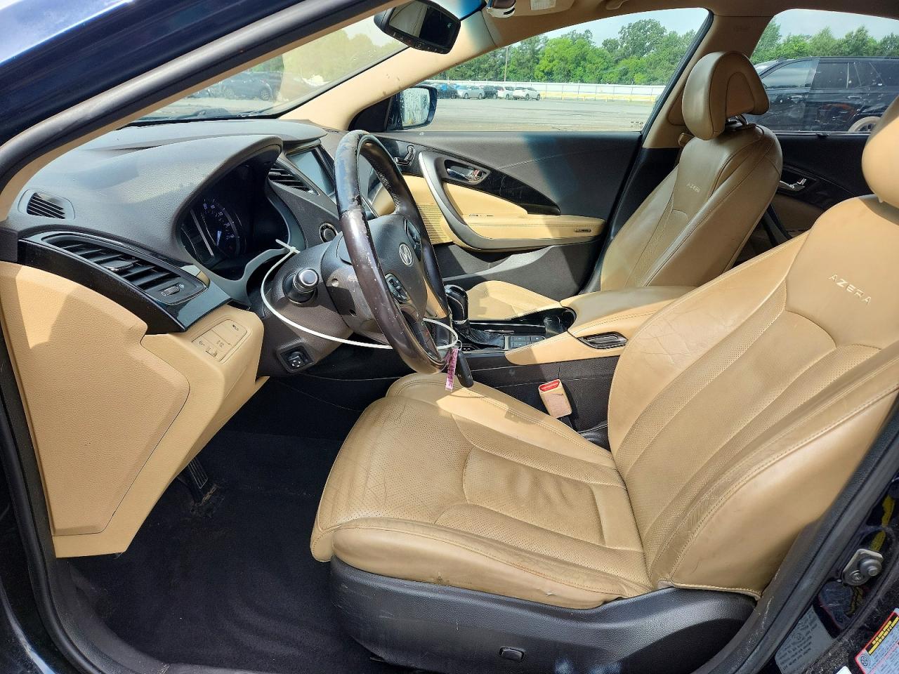 Hyundai Azera Base
