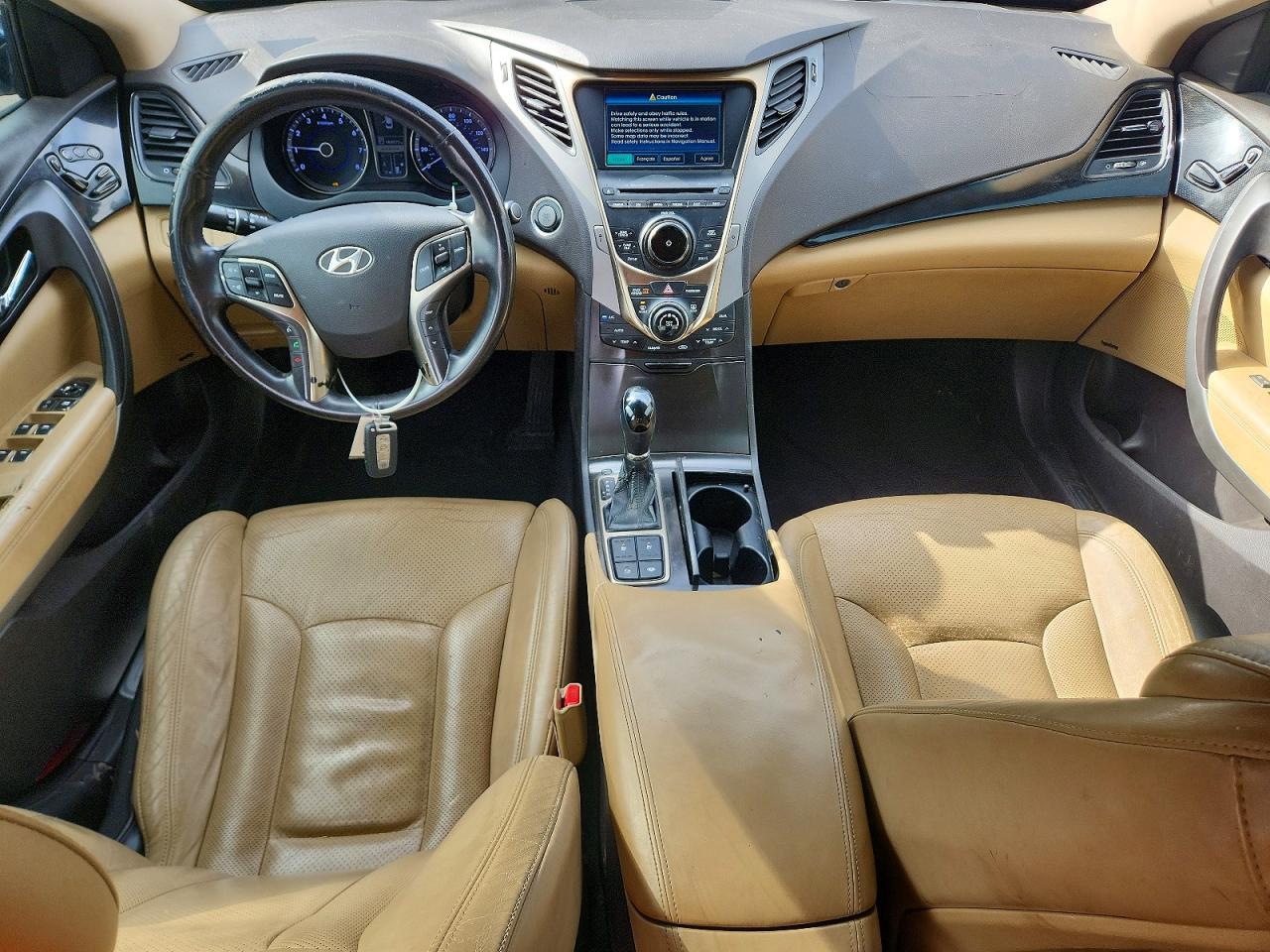 Hyundai Azera Base