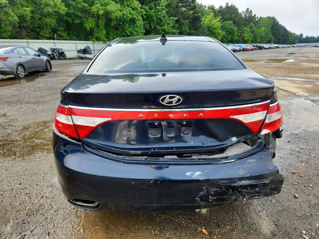 Hyundai Azera Base