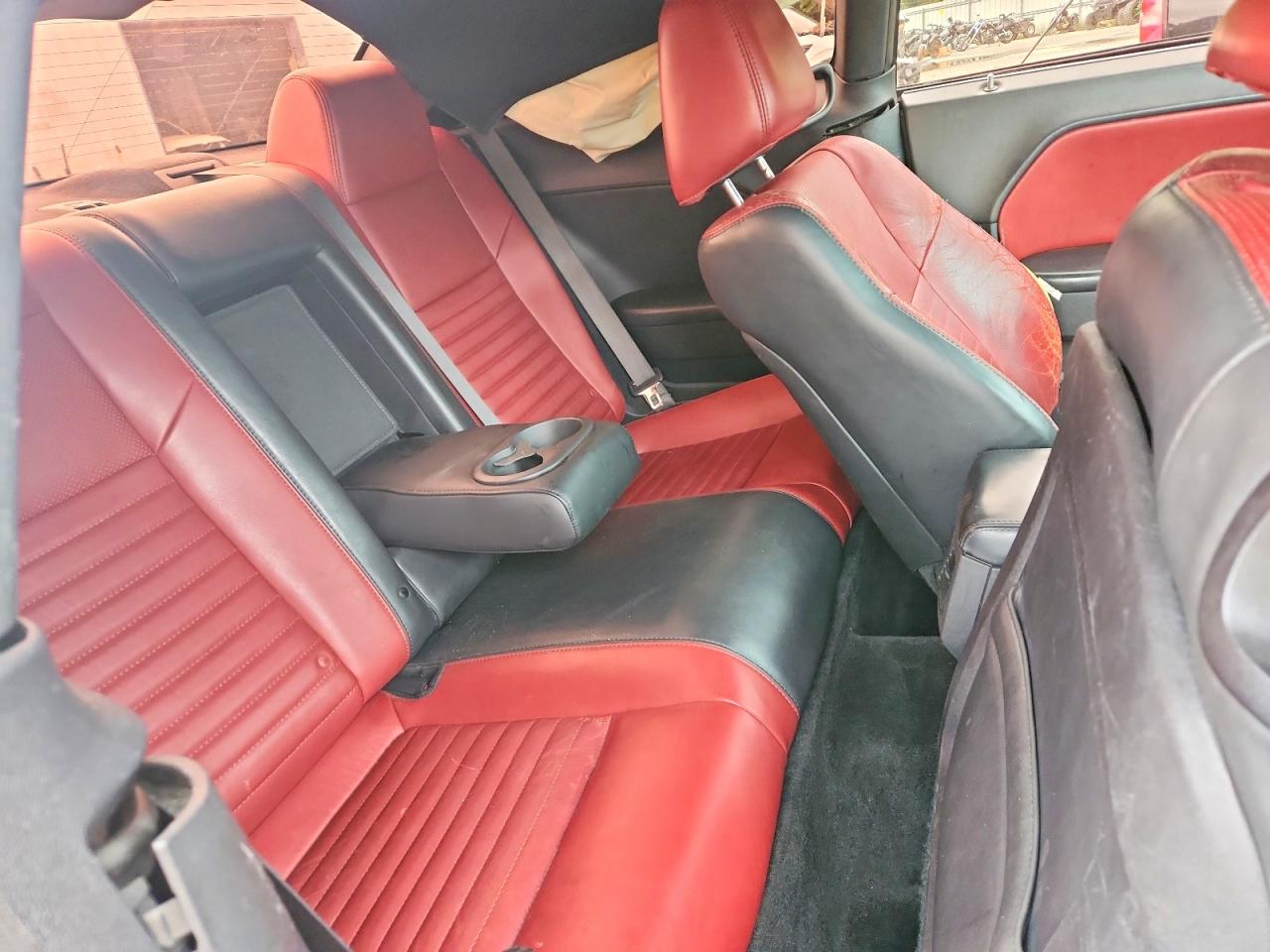 Dodge Challenger Sxt