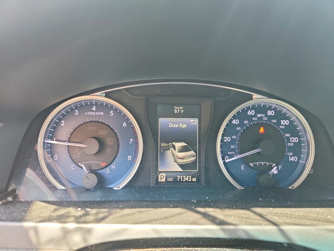 Toyota Camry Le