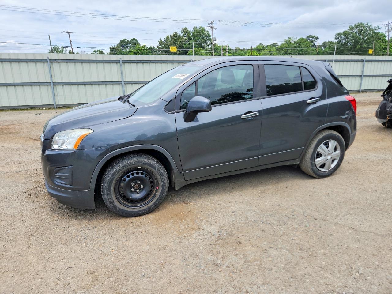 Salvage Chevrolet Trax Image